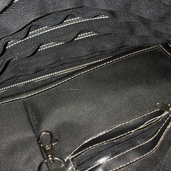 BAM Women’s Black and Gray Striped Shoulder Bag - Picture 5 of 11